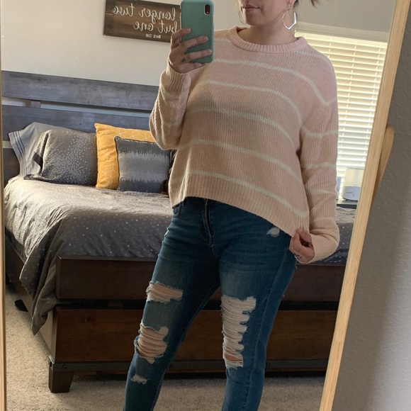 H&M Divided Comfy Striped Soft Pink Sweater - Picture 5 of 6